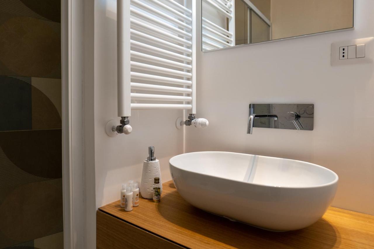 Relais Palazzo Olimpia - Corso Vittorio Emanuele Apartment Salerno Luaran gambar