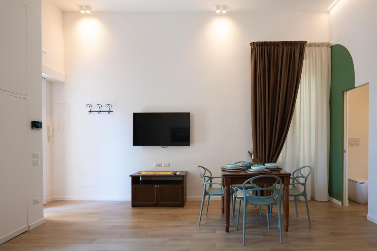 Relais Palazzo Olimpia - Corso Vittorio Emanuele Apartment Salerno Luaran gambar